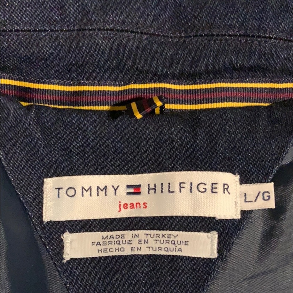 Hilfiger blazer - classic lines in dark denim.